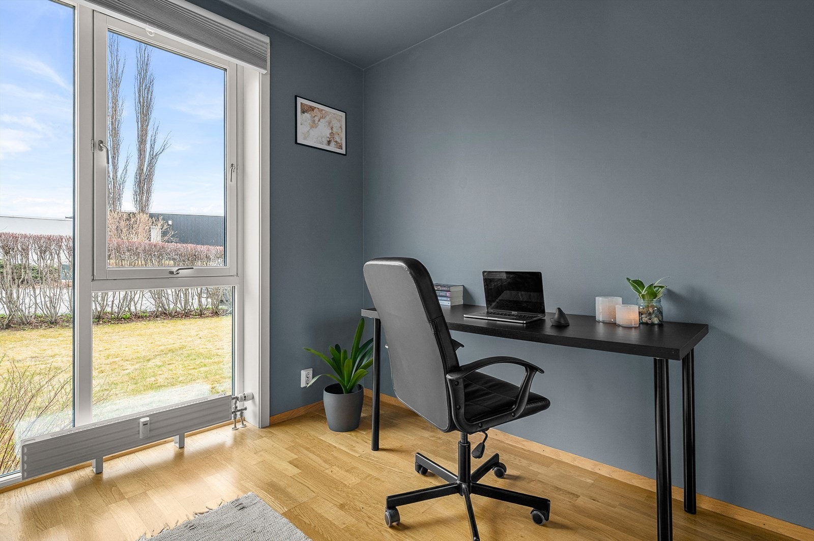 Soverom 2 på ca. 7 m² benyttes i dag som kontor. Galleribilde