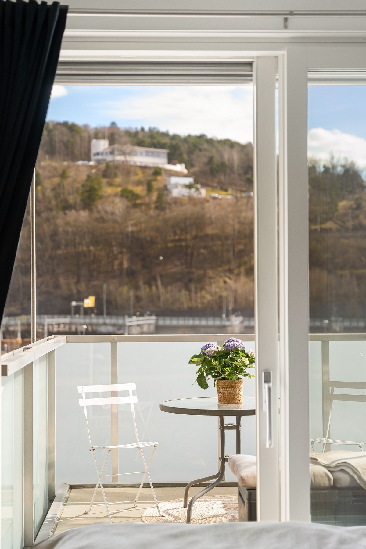 Fra stuen har man fin utsikt mot Ekeberg. Galleribilde