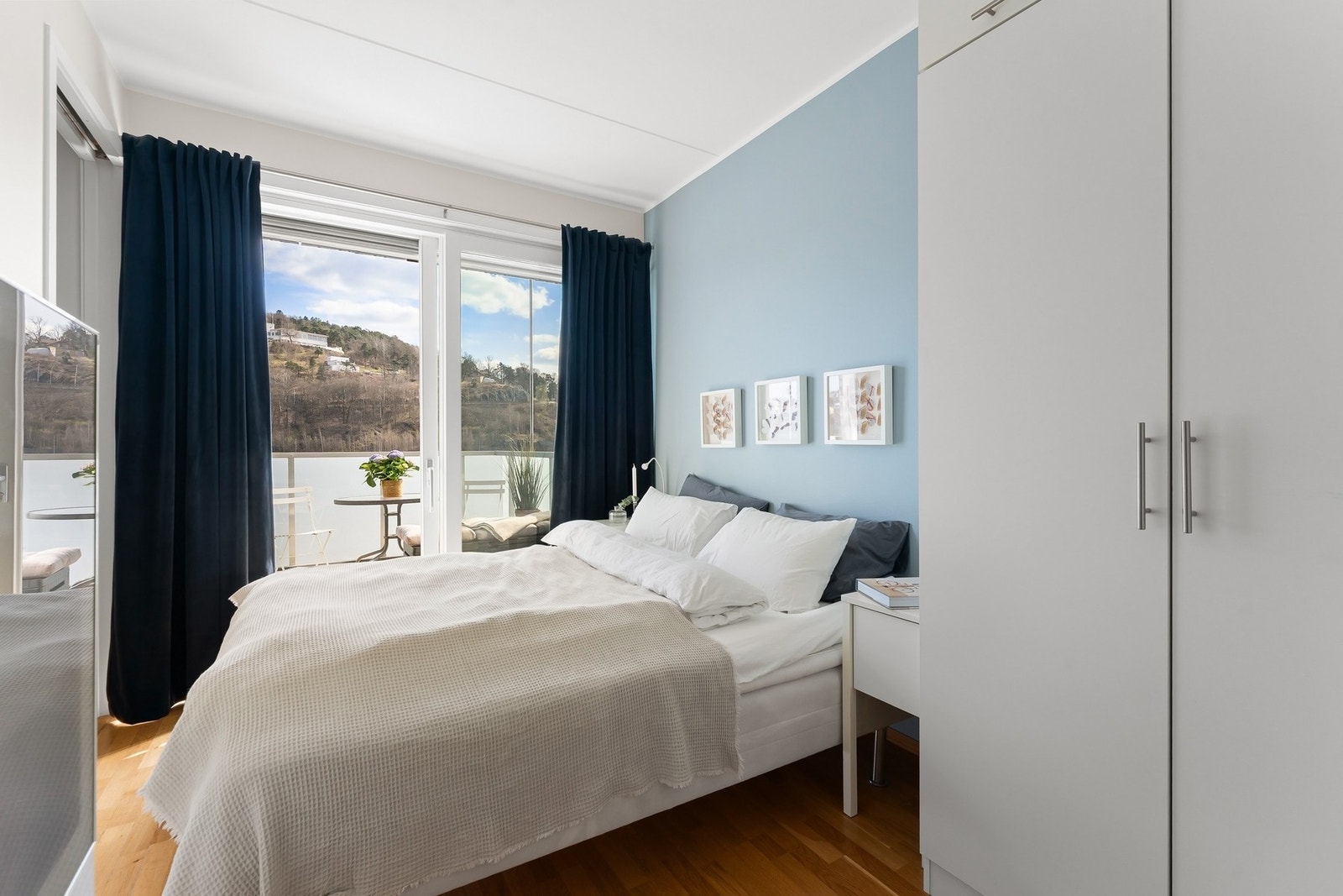 Soverommet med plass til garderobe. Galleribilde