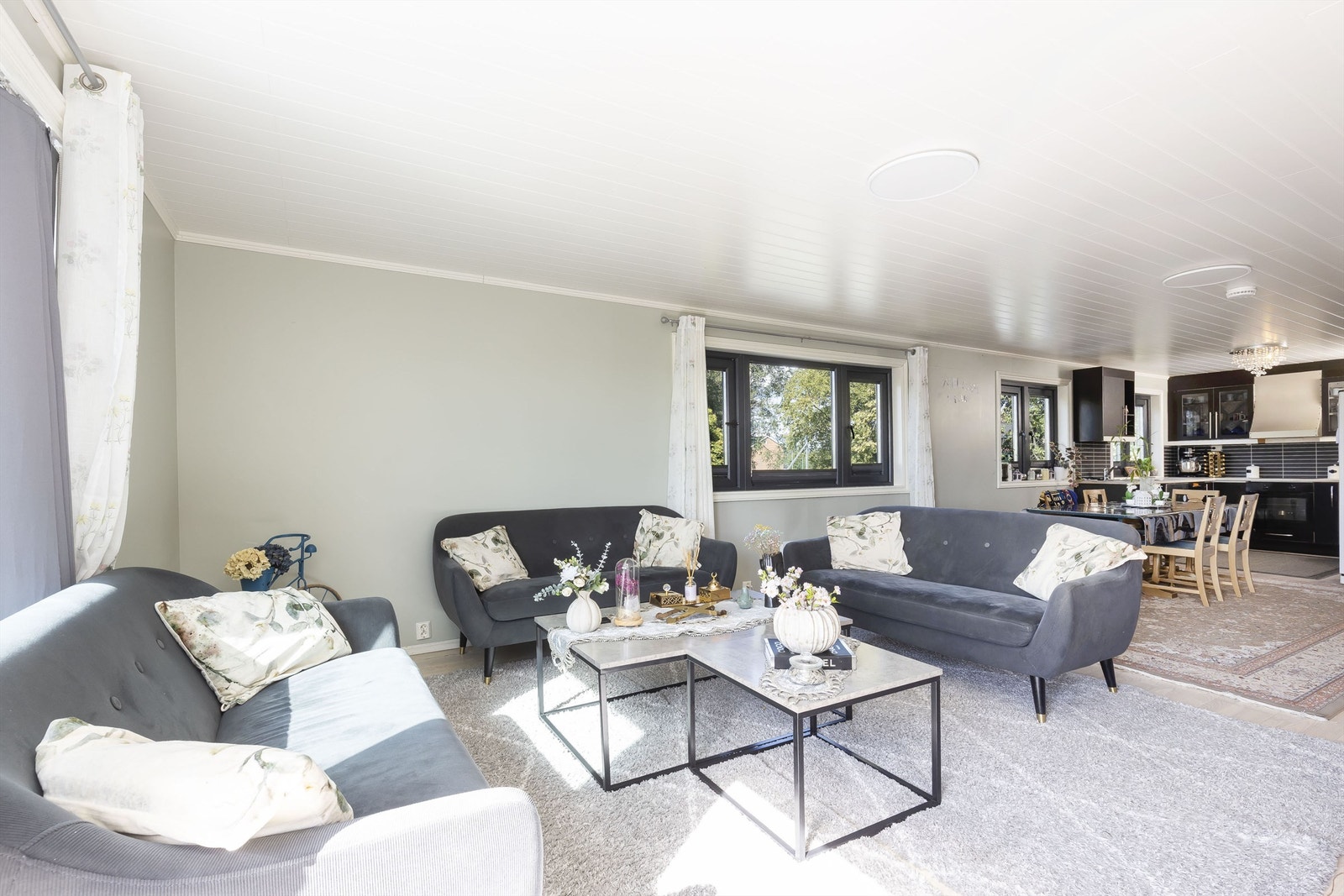 Det er også en terrasse i tilknytning til stuen på 28 kvm. (TBA) Galleribilde