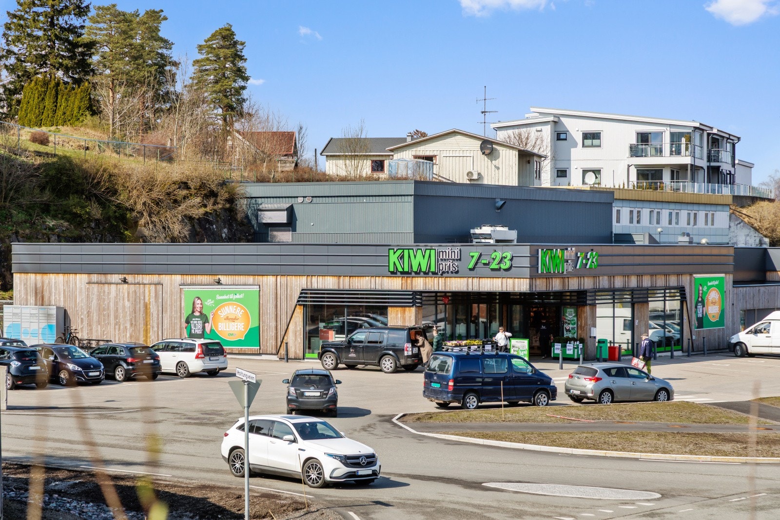 De daglige innkjøpene gjøres enkelt på Kiwi Kleivbrottet, kun en kort kjøretur unna. Galleribilde