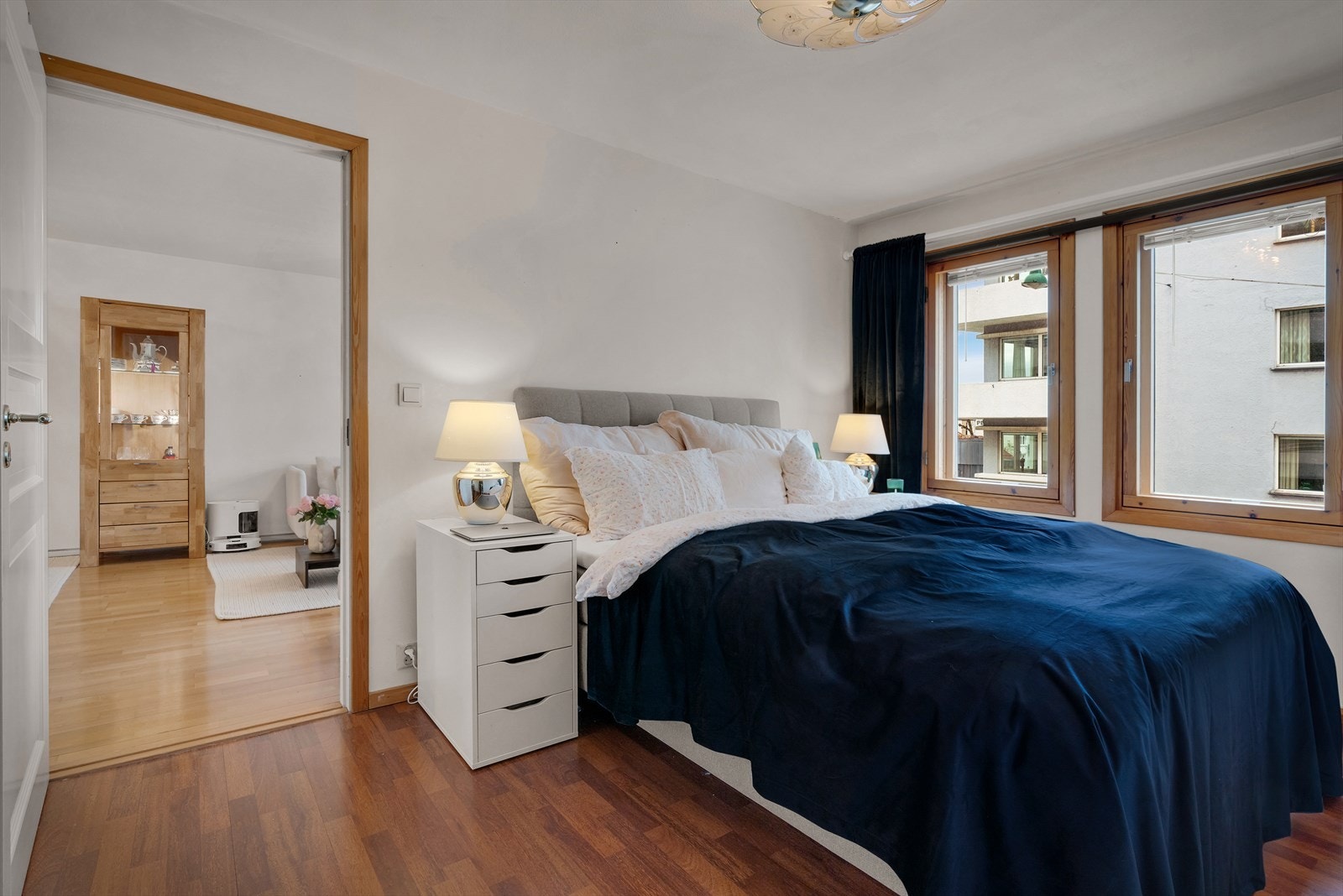Romslig soverom på 13,7 m². Galleribilde