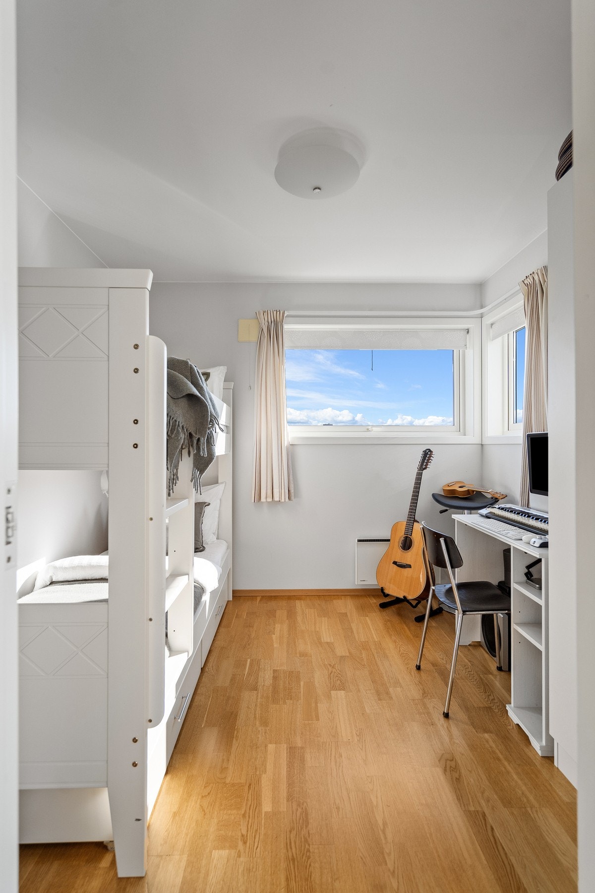 Soverom nr 3 med skapplass Galleribilde