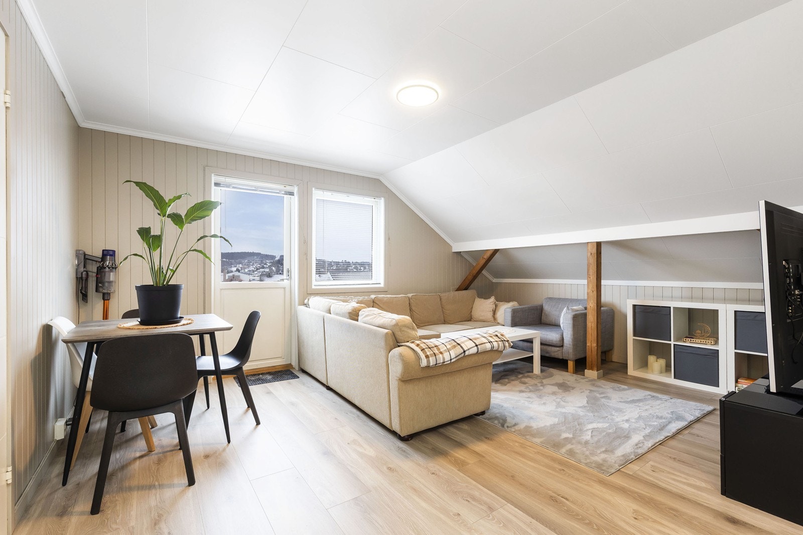 Stuen tilhørende 2.etasje. Galleribilde
