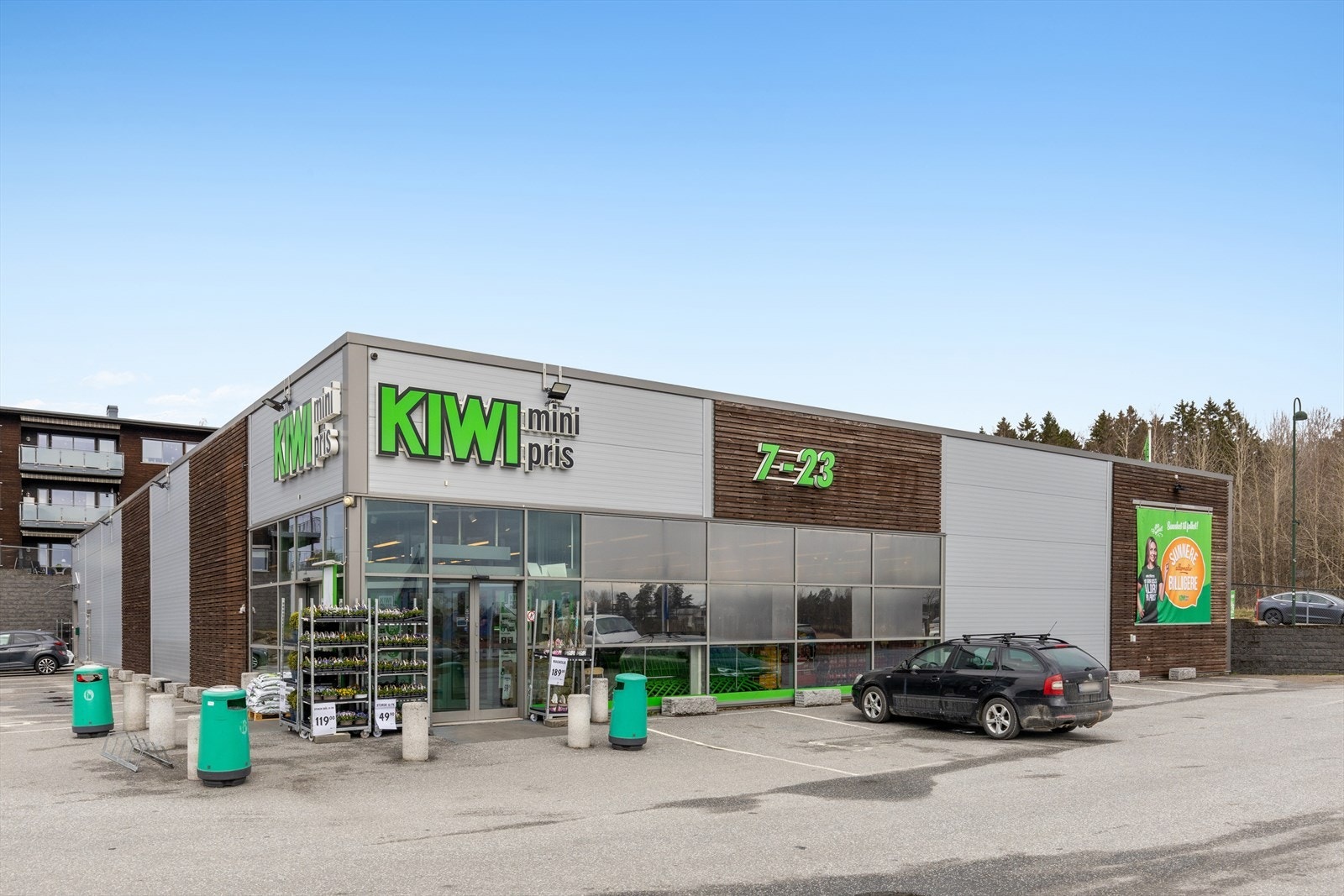 Dagligvarehandel kan enkelt gjøres på blant annet Kiwi eller Rema 1000 i sentrum. Galleribilde