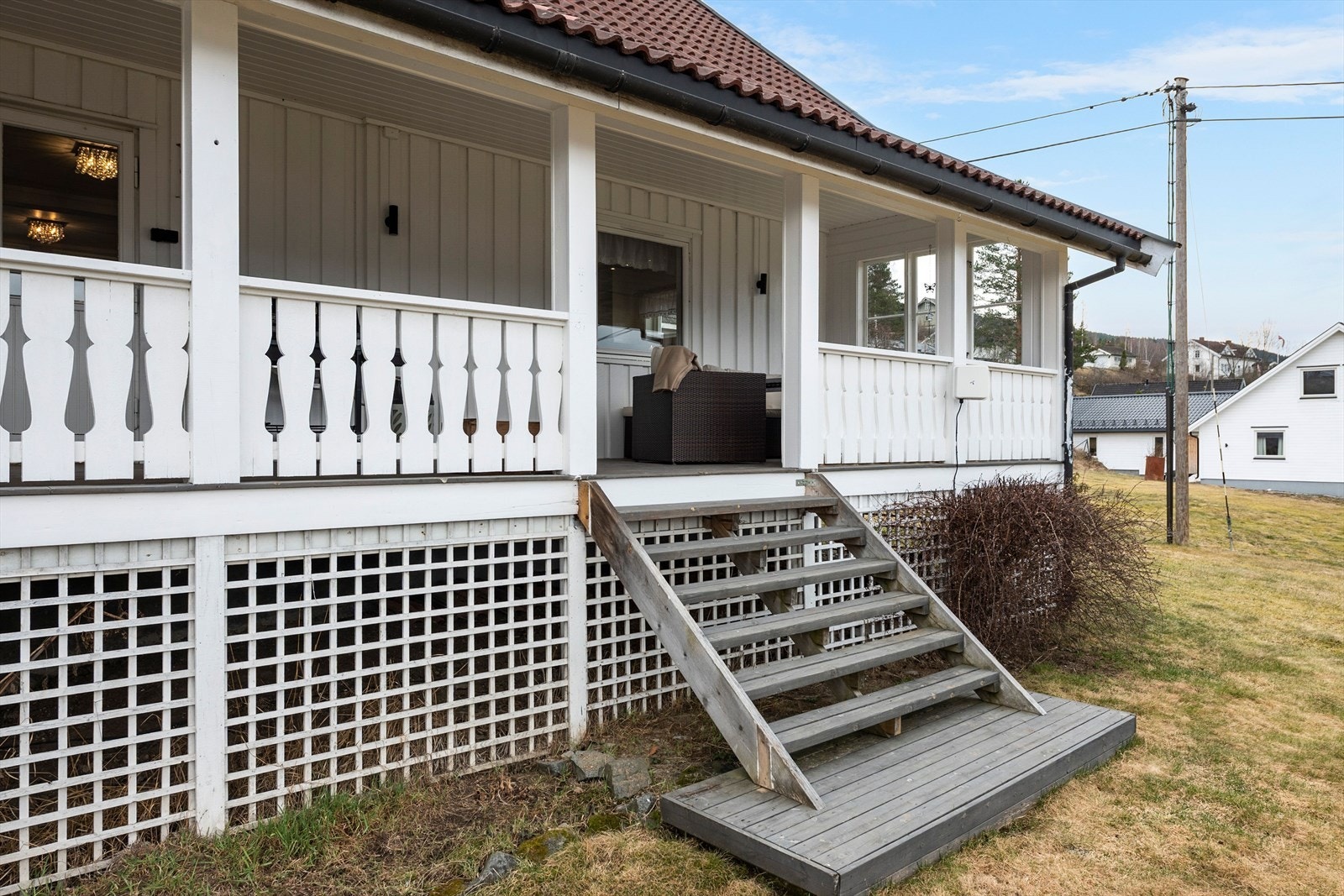 Overbygget terrasse med adkomst til hage Galleribilde