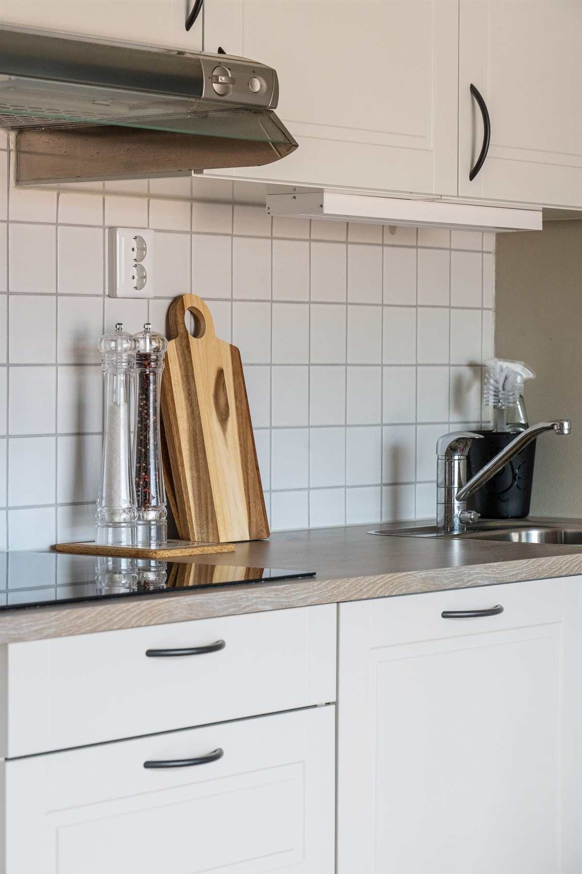 Pent kjøkken med HTH-innredning fra 2019. Galleribilde
