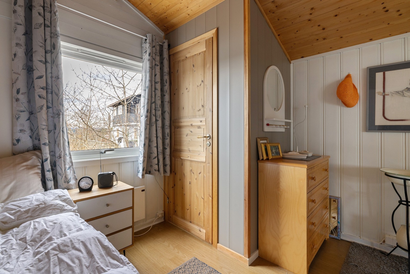 Fra soverommet kommer du inn på toalettrommet. Galleribilde