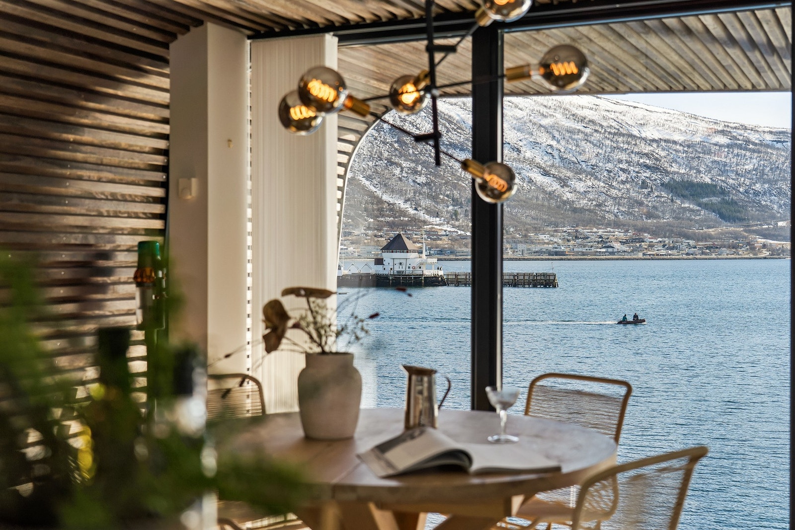 Utsikt og stue Galleribilde
