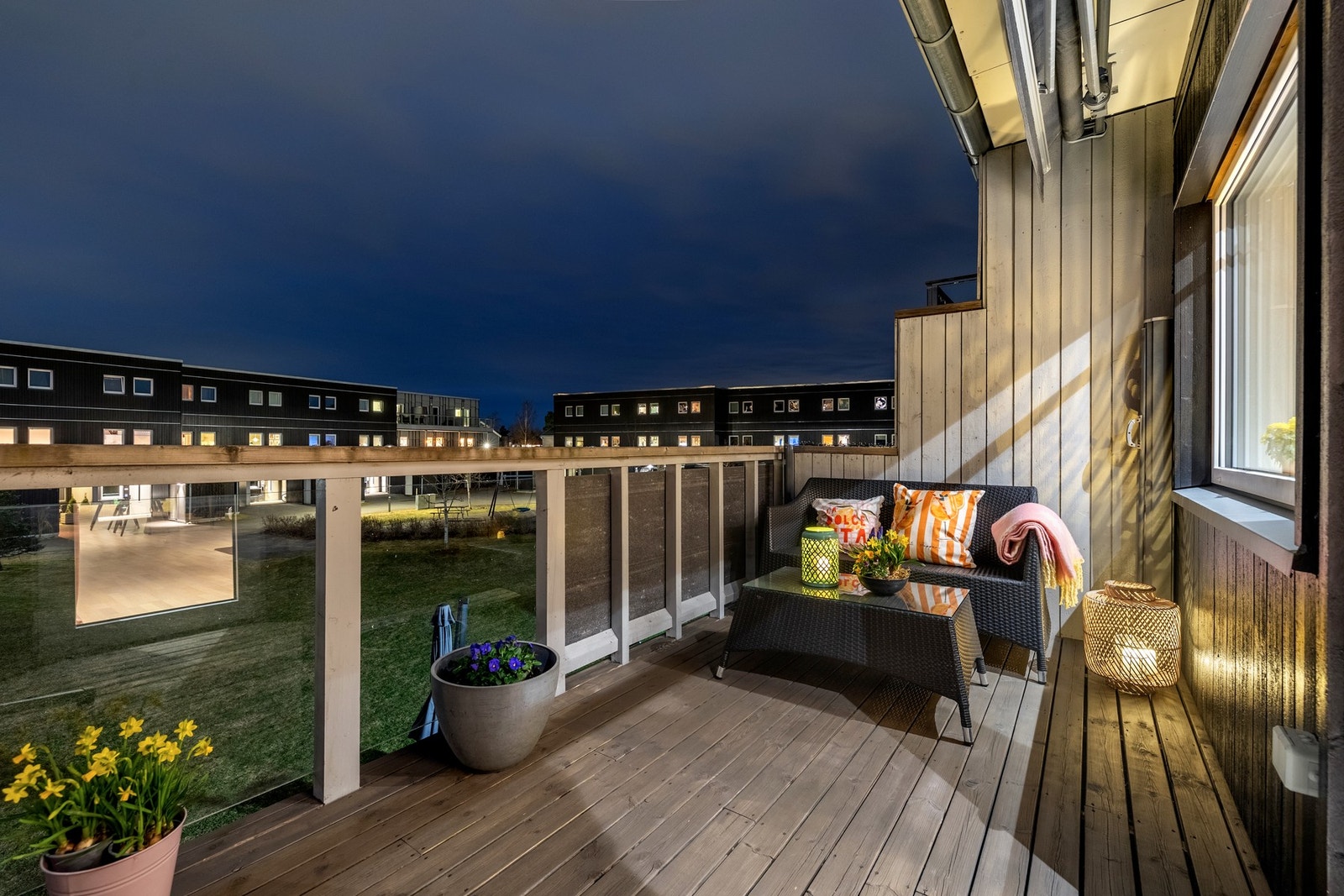 Det er god plass til sittegruppe og øvrig møblement. Galleribilde