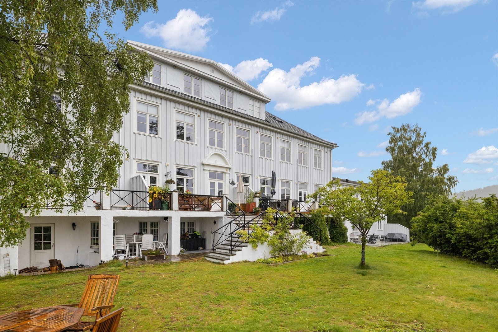 Flotte utearealer i sameiet. Galleribilde