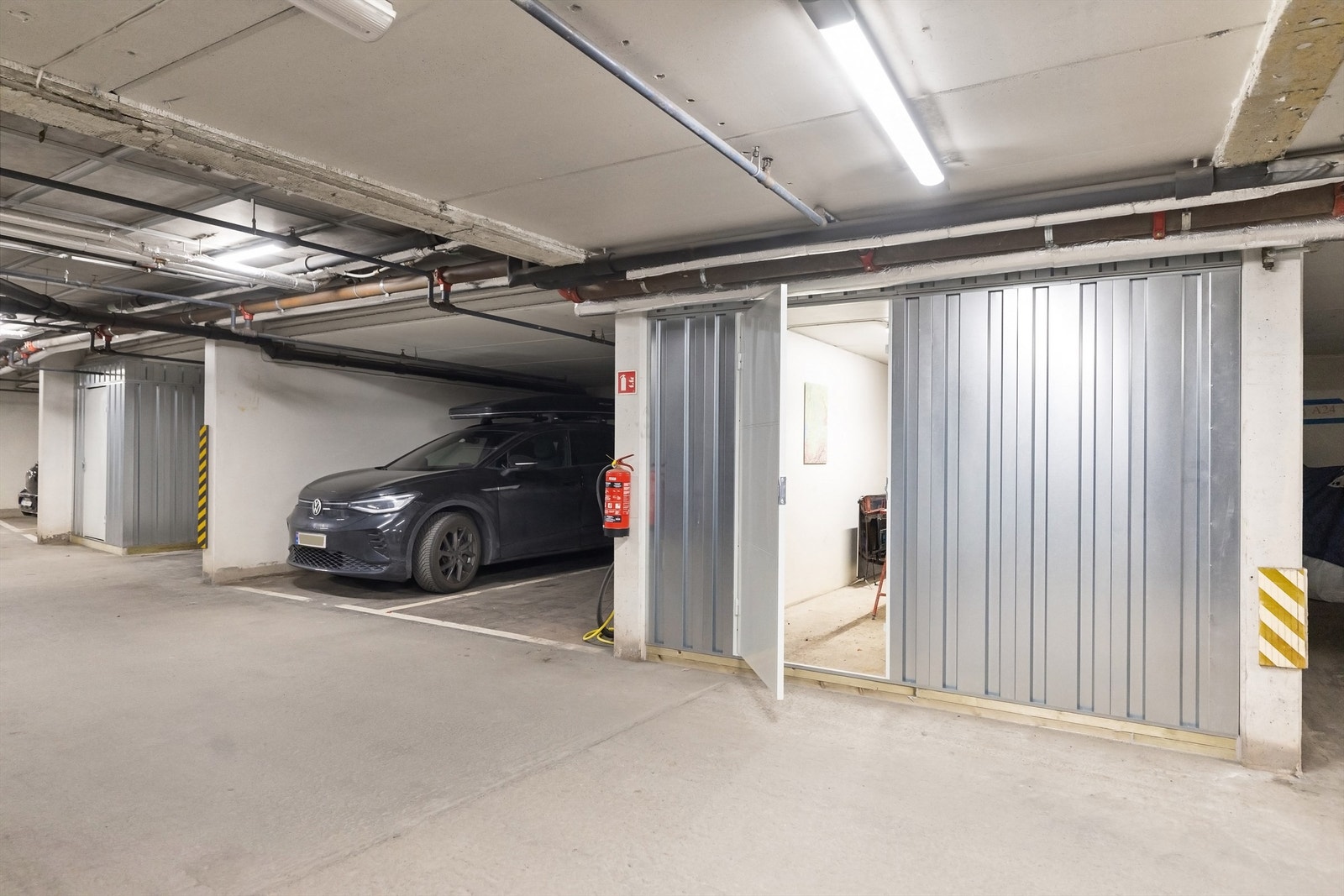 *Mulighet for kjøp av ekstra parkeringsplass rett ved siden av medfølgende plass til kr 350 000,- hvor det er mulig å etablere elbillader for egen regning om ønskelig Galleribilde