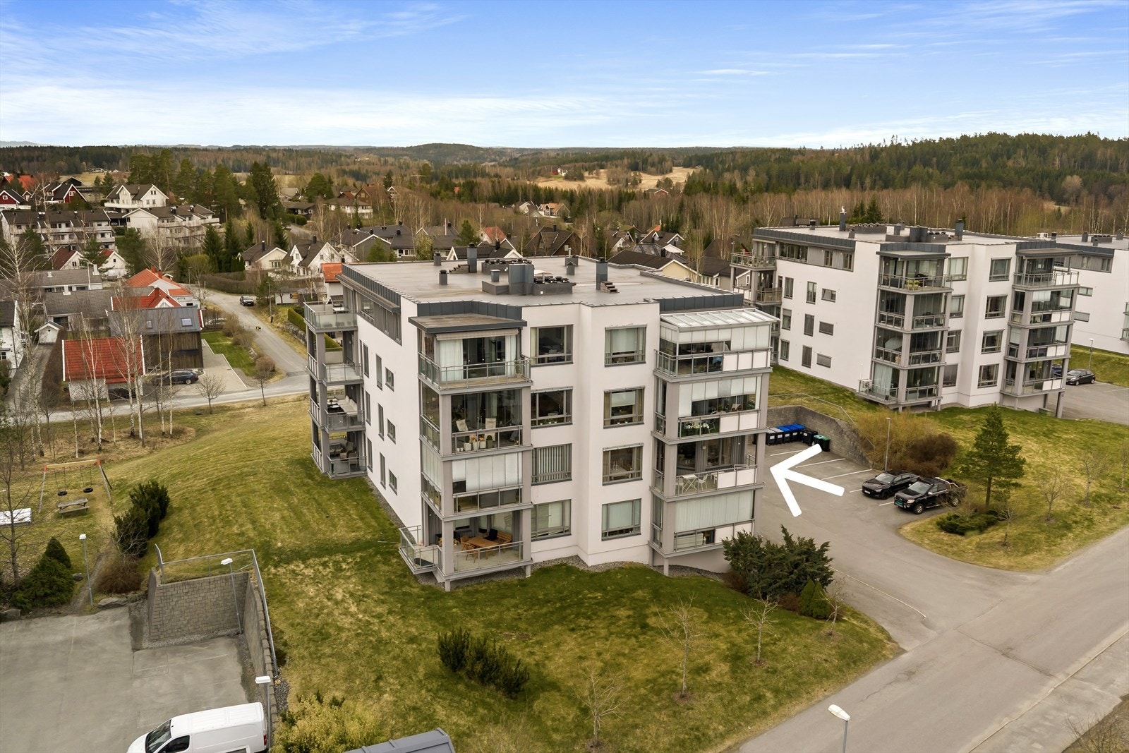 Fra leiligheten er det kort vei til turmuligheter for både løpeturer og rolige søndagsturer. Galleribilde