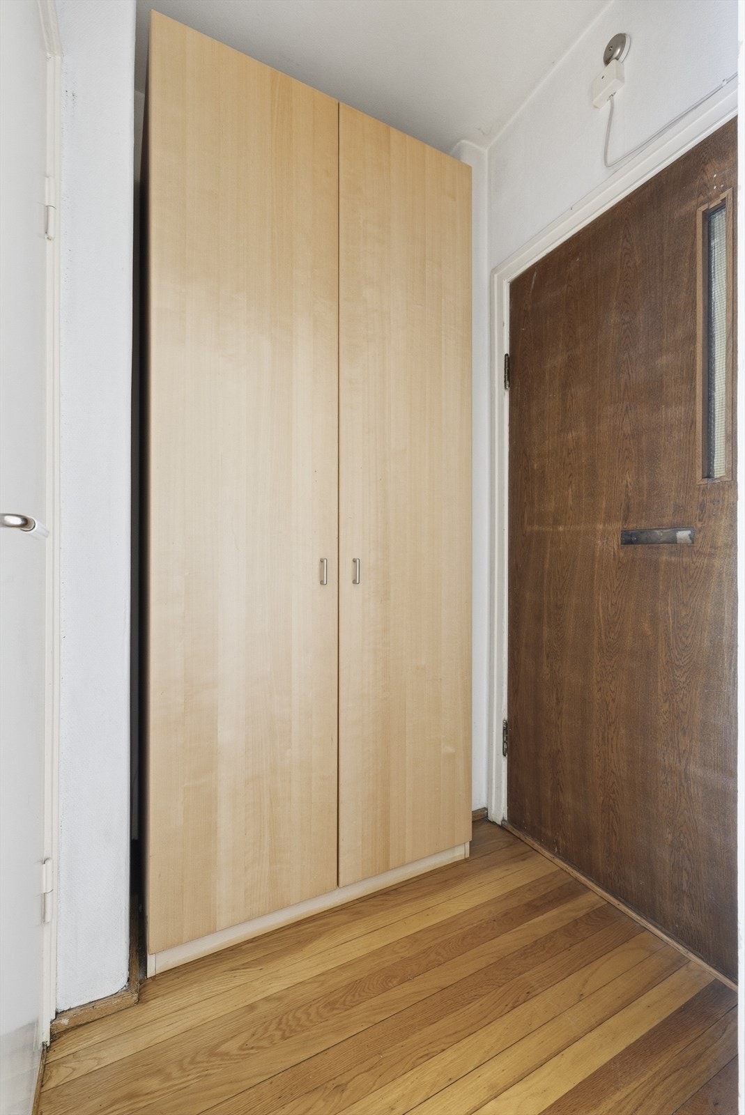 Entré med dobbelt garderobeskap Galleribilde