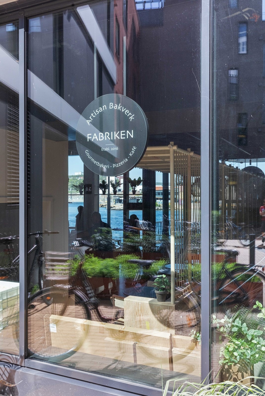 På Fabriken kan man nyte god mat Galleribilde