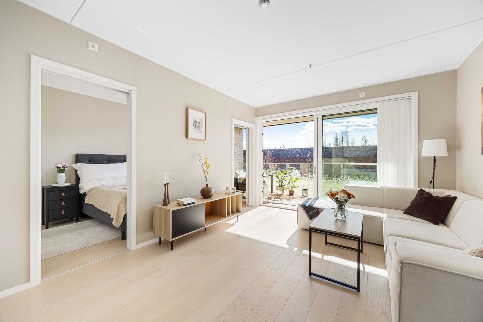 Balkongen oppleves som en fin forlengelse av stuen Galleribilde