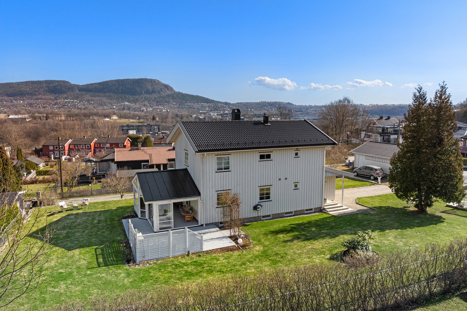 Åpent og luftig med flott utsikt Galleribilde