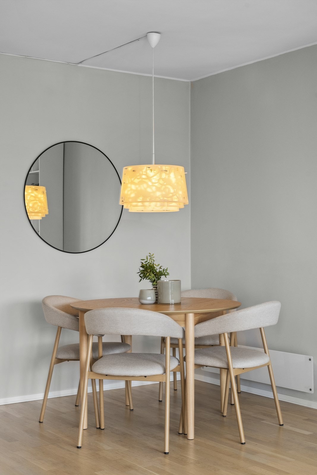 Her er det god plass til å invitere på venner/familie på et hyggelig måltid. Galleribilde