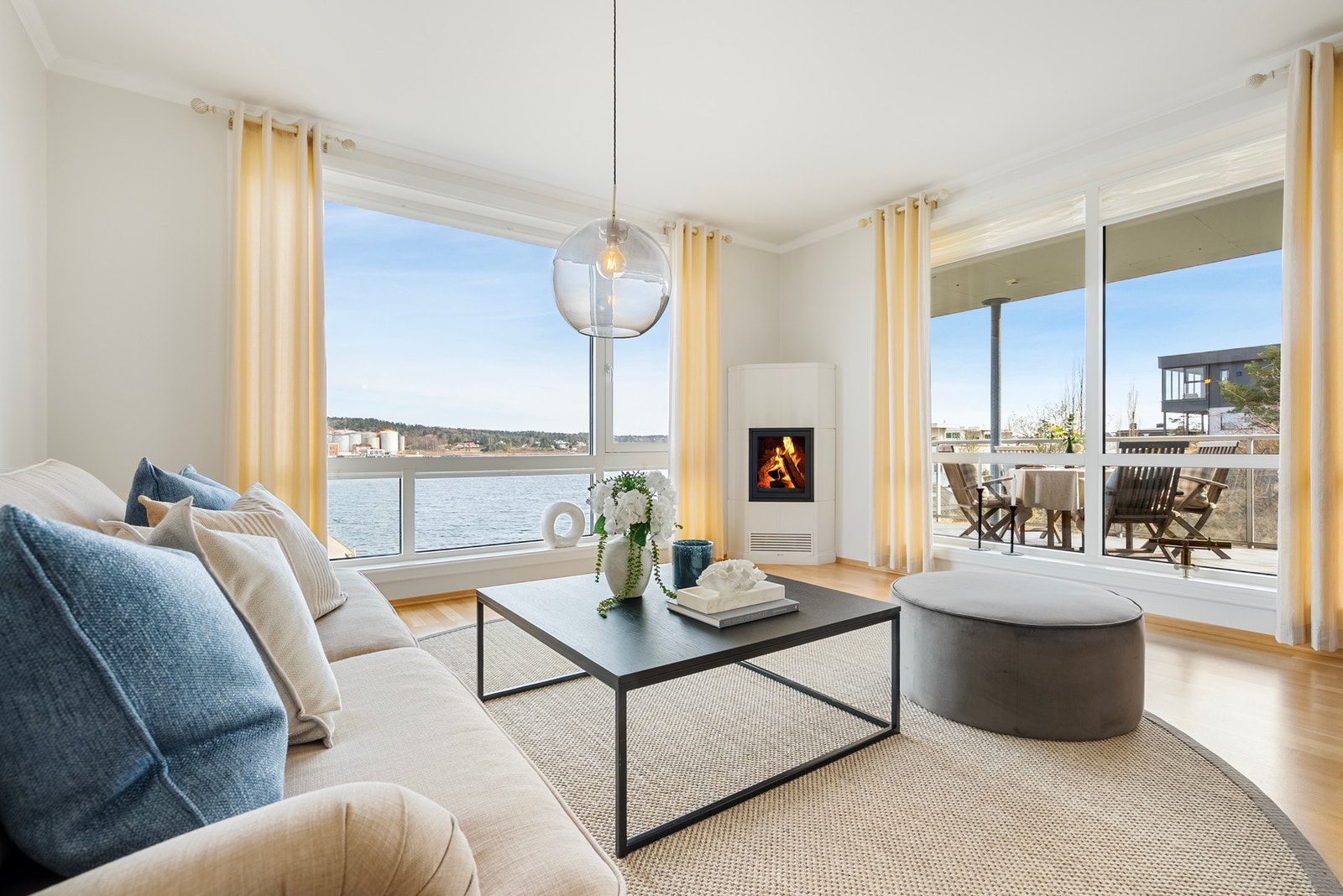 Her kan man nyte flott utsikt fra sofaen Galleribilde
