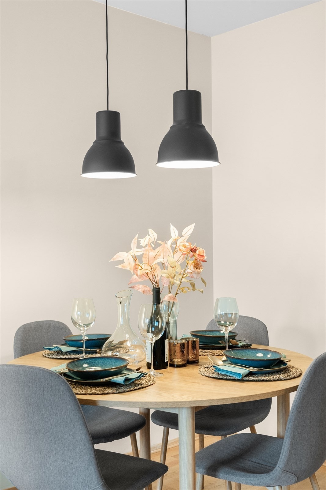 Her er det god plass til å invitere på venner/familie på et hyggelig måltid. Galleribilde