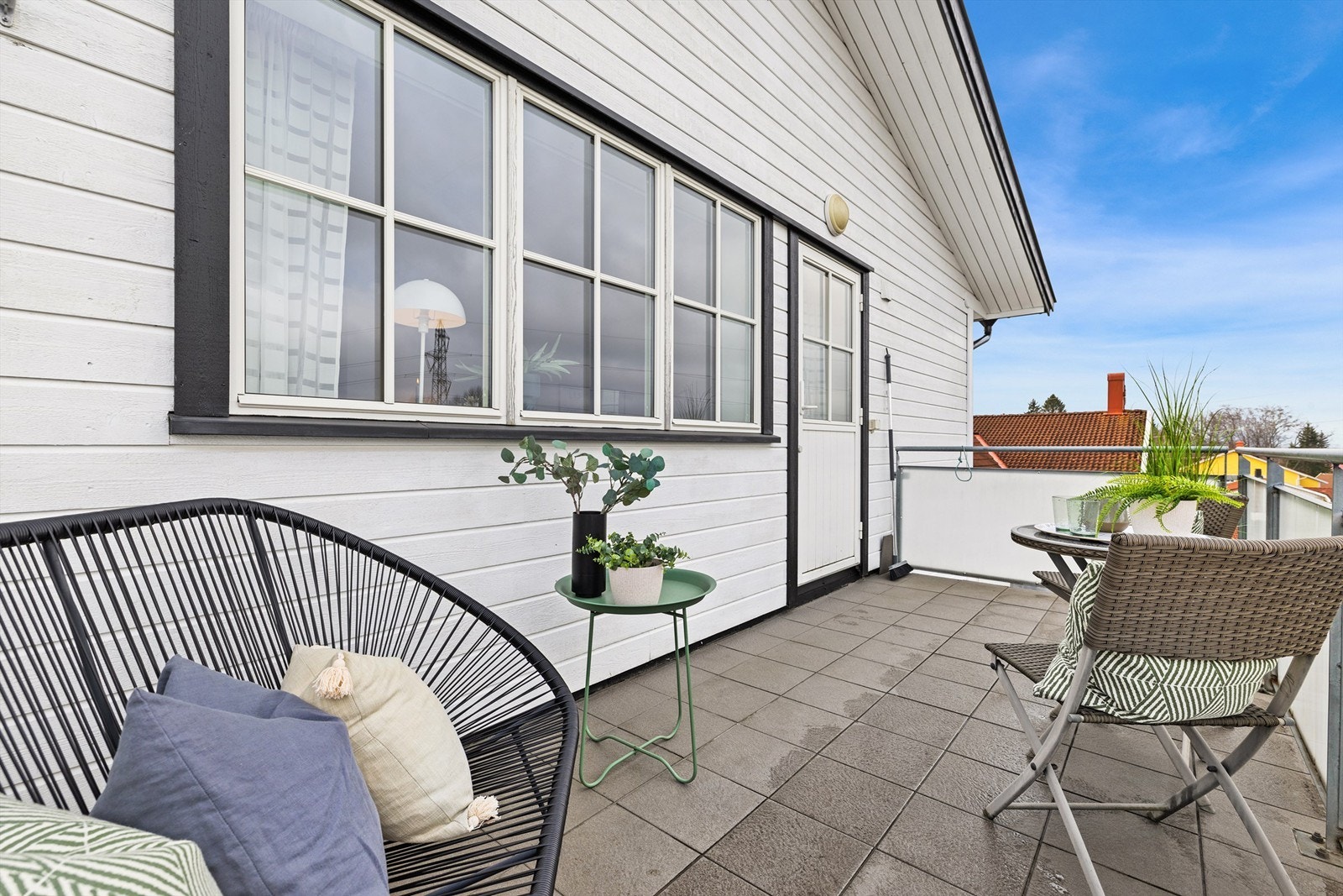 Balkongen med adkomst fra stuen Galleribilde