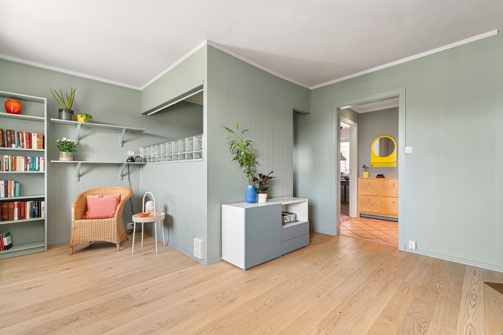 I stuen er det også laget en sovealkove Galleribilde