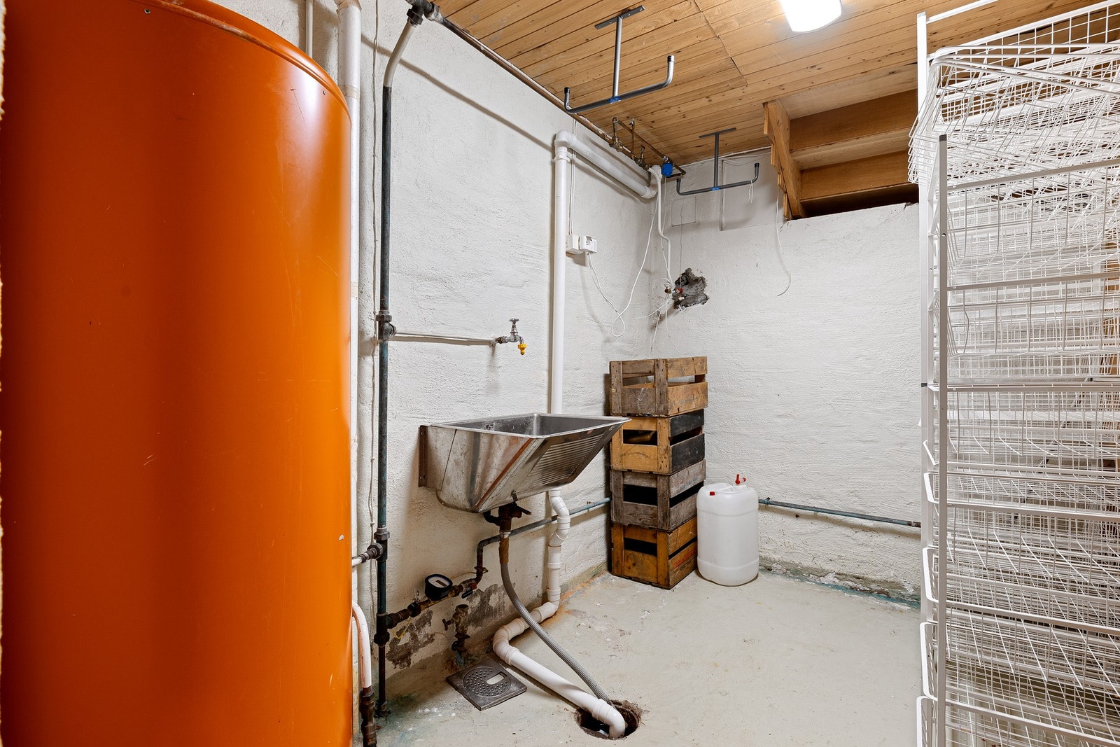 Bod/vaskerom. Galleribilde