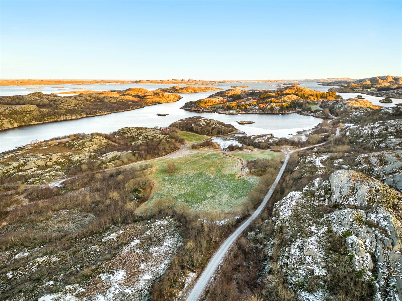 Her har du mulighet til å kjøpe deg en hyttetomt i et hyttefelt under utbygging Galleribilde