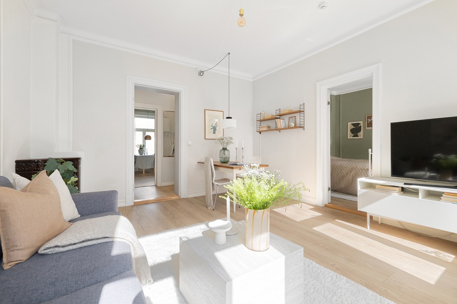 Stuen har i tillegg generøs takhøyde på hele 2,88 meter. Galleribilde