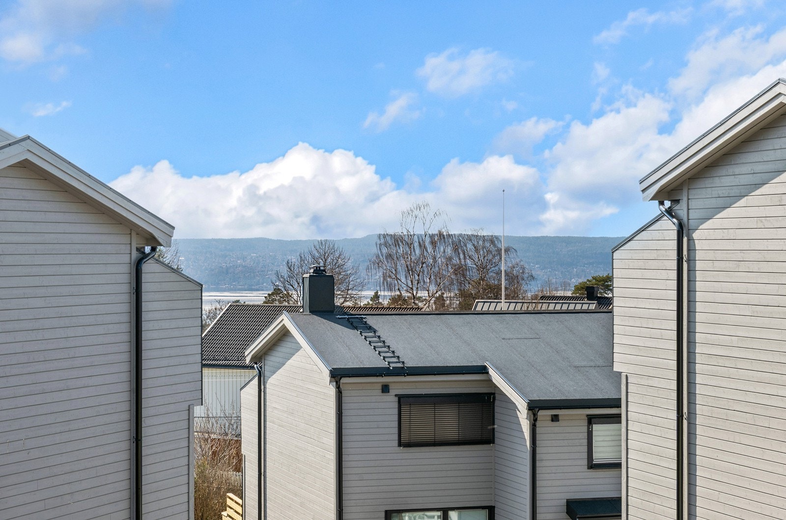 Utsyn fra terrasse Galleribilde