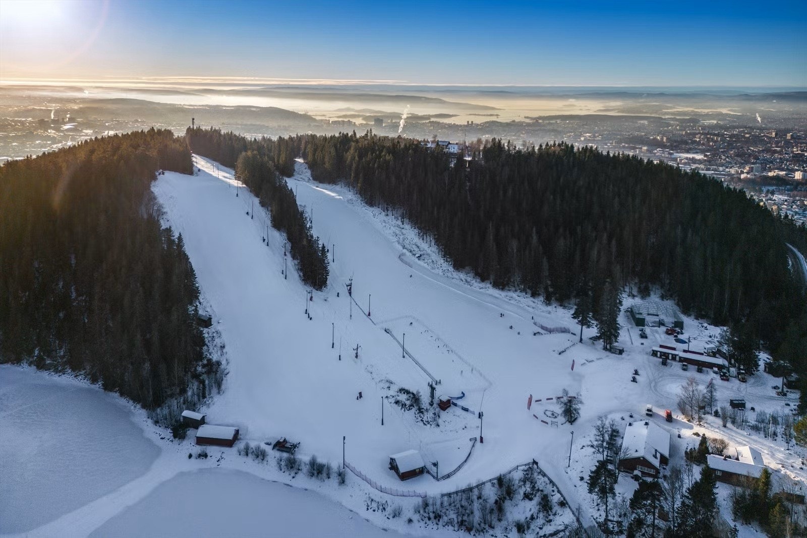 Om vinteren har du skiløyper rett i nærheten, med forbindelse til Sognsvann og Ullevålseter Galleribilde
