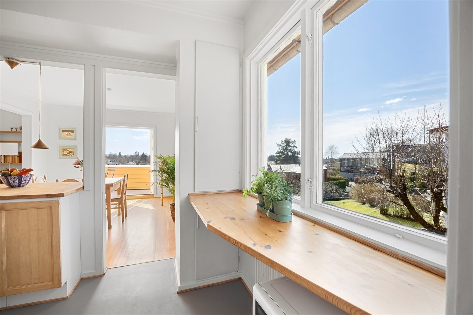 Legg merke til den luftige og flotte utsikten. Galleribilde