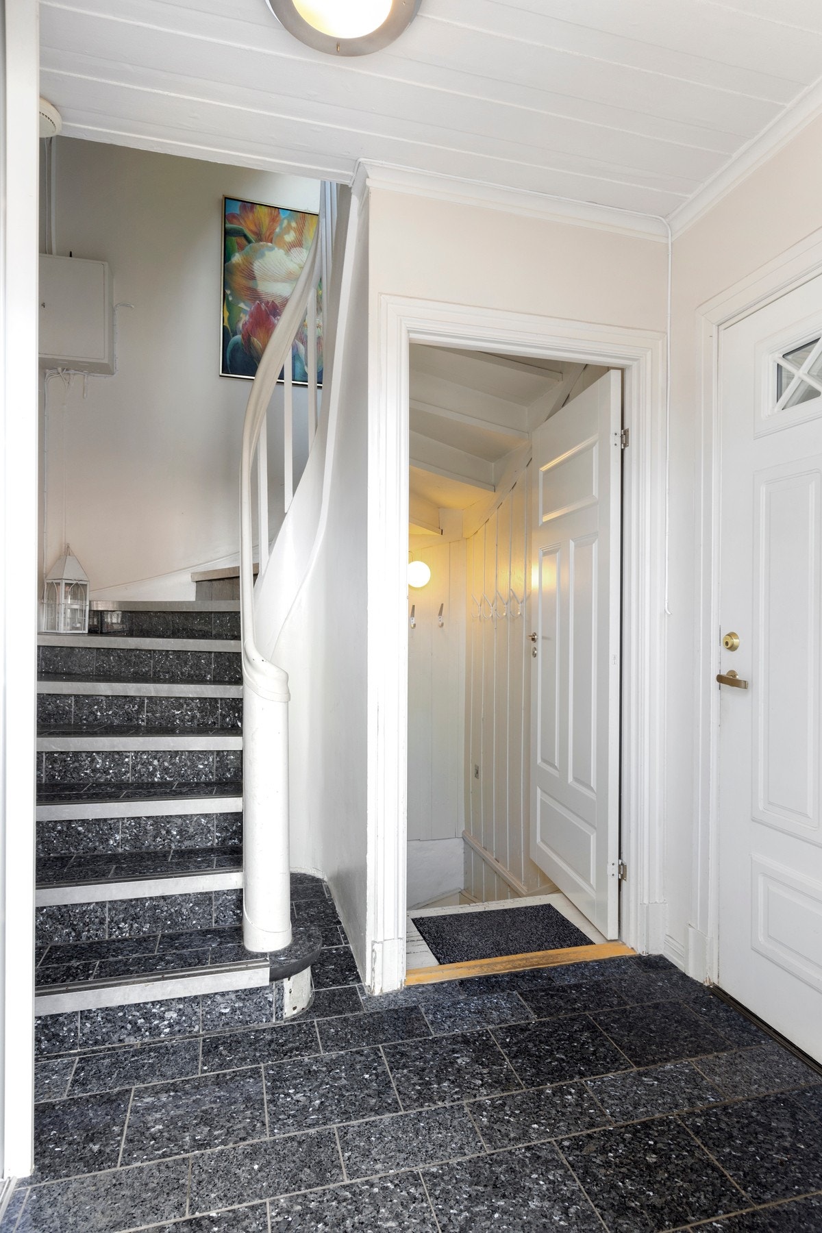 Felles trappeløp til kjeller. Galleribilde
