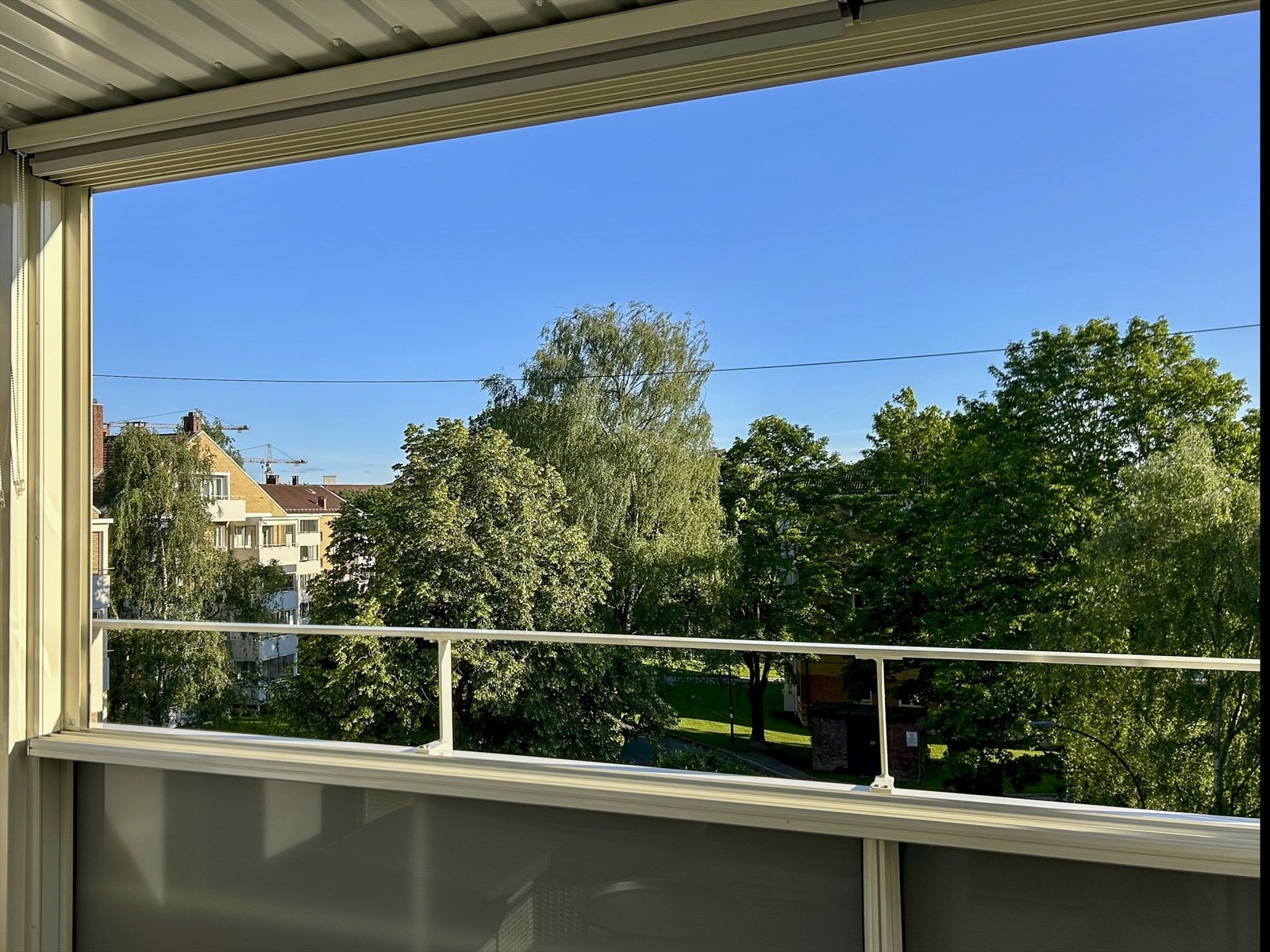 Selgers bilde tatt på sommeren. Her får du en frodig og nydelig utsikt. Galleribilde