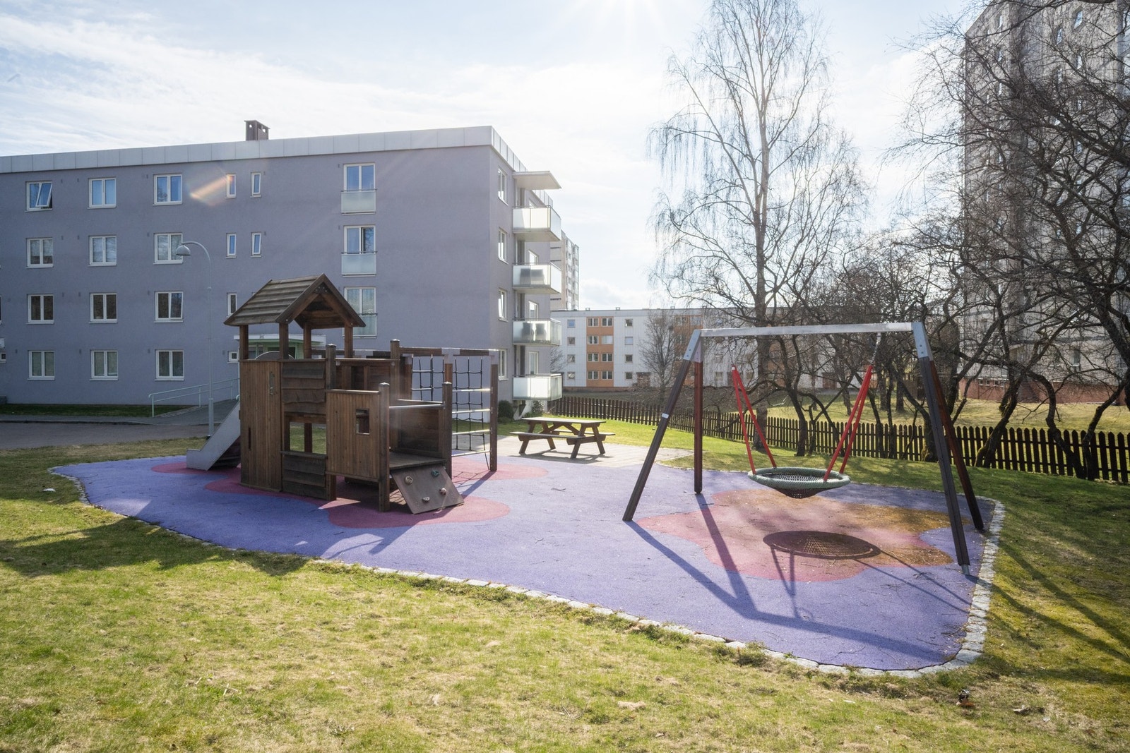 Her bor du i et veletablert og populært boligområde på Kalbakken Galleribilde