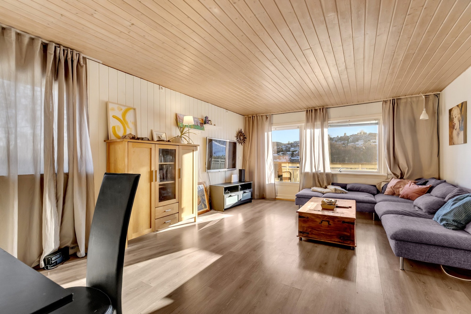 Uttak til kabel-TV og Galleribilde