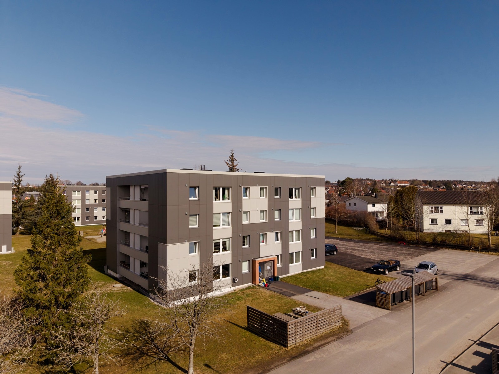 Parkering rett utenfor blokka Galleribilde