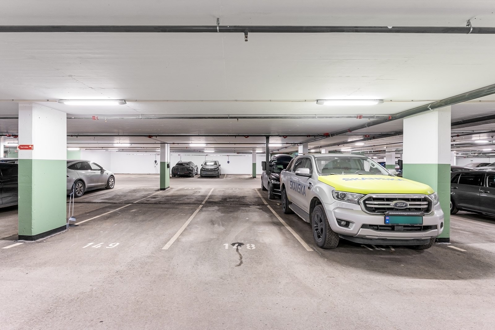 Garasjeplass nr. 148, forberedt på montering av elbil-lader Galleribilde