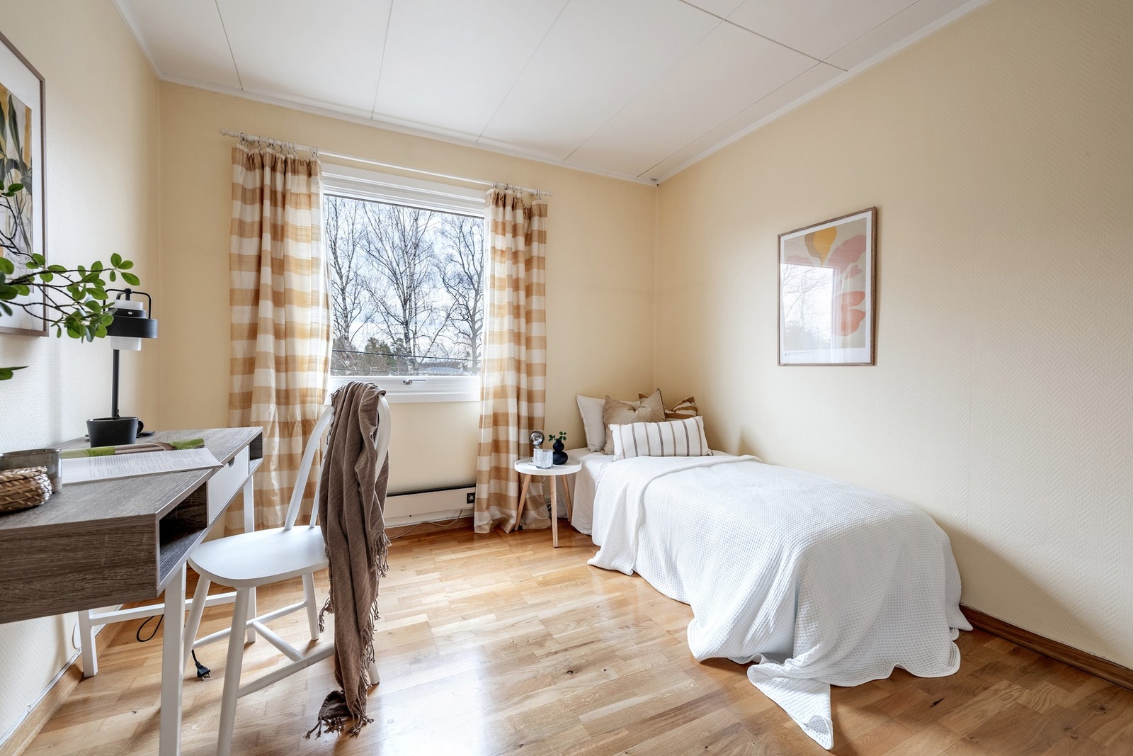 Det andre soverommet er ideelt som barnerom, gjesterom eller kontor. Galleribilde