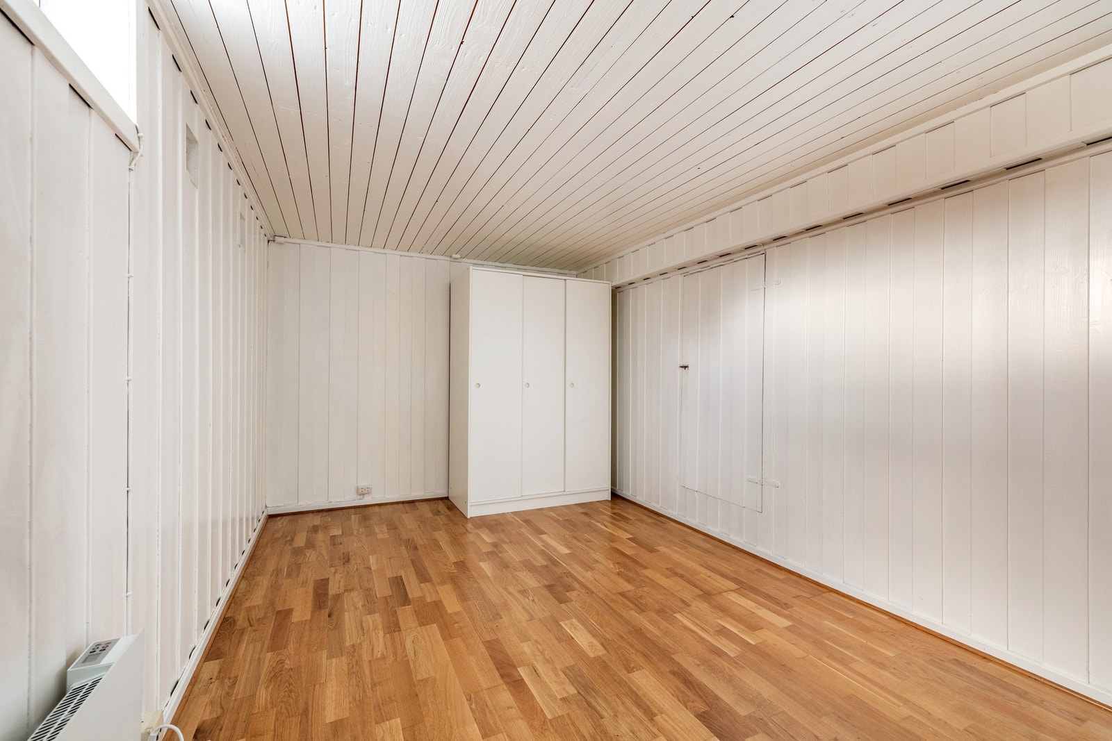 Her er det god plass til kjellerstue, eller som et lagringsrom. Galleribilde