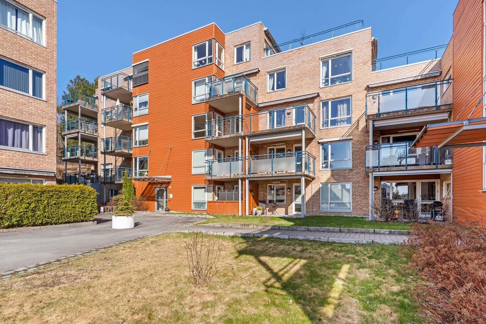 Fasadebilde. Galleribilde