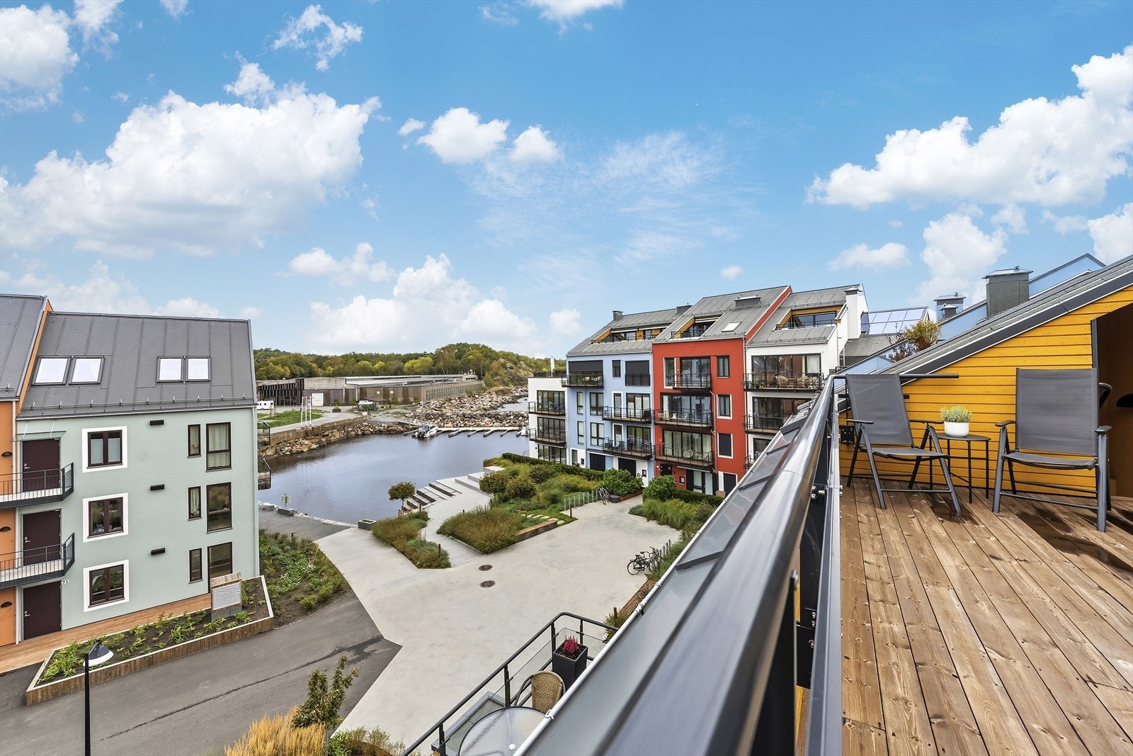 Takterrassen har utsikt og ligger vendt mot nordvest Galleribilde