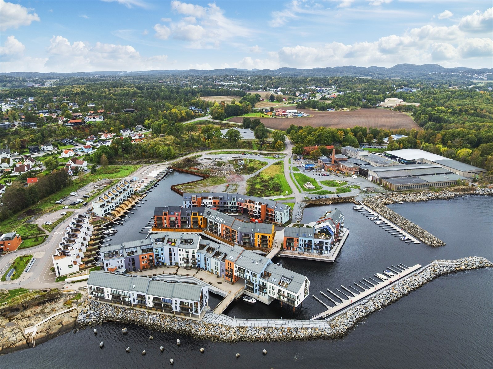 Sjøparken vokser frem og Øy 3 og Øy 4 er nå ferdigstilt. Galleribilde