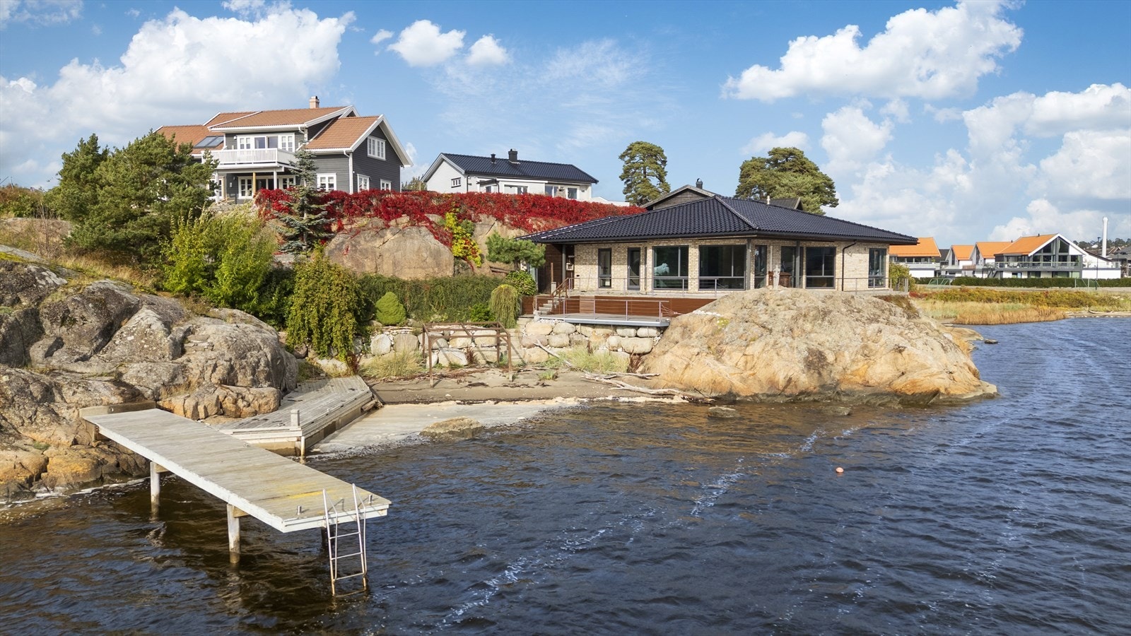 Velkommen til Sukkersletta 9 - Lyst til å bo i vannkanten ? Foto: A7 Media Galleribilde