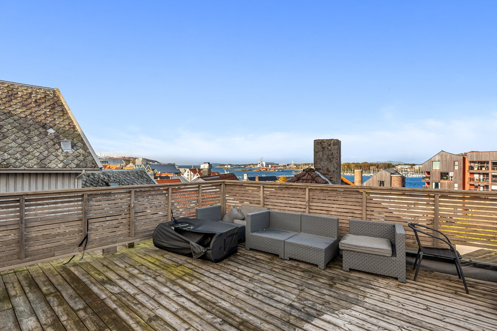 Felles takterrasse med sol hele dagen og nydelig utsikt Galleribilde