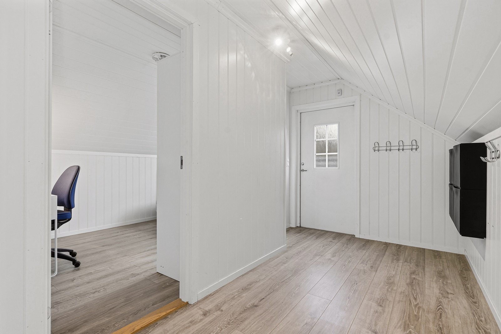 Egen adkomst til praktikantdelen via utvendig trapp Galleribilde
