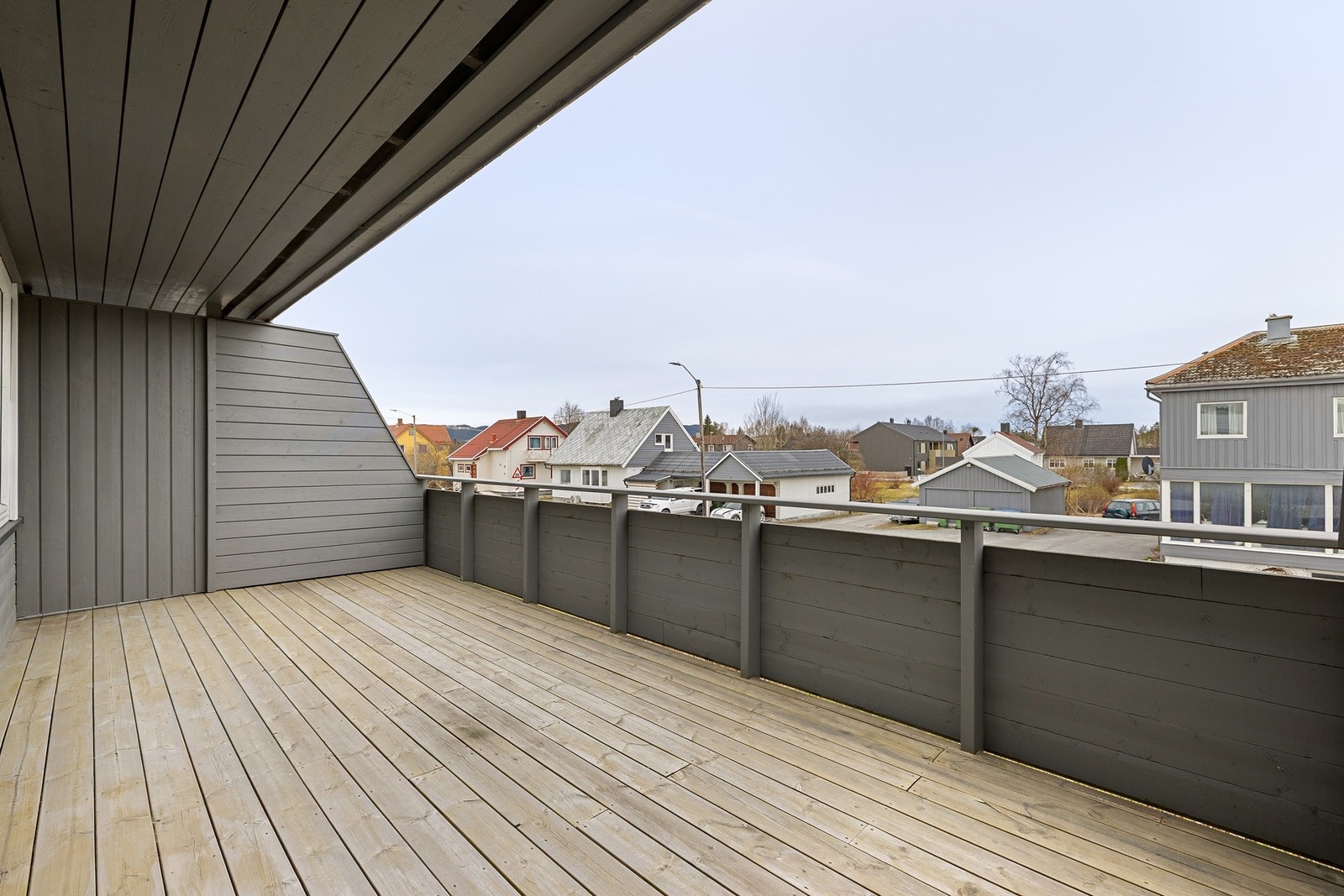 Terrassen er vestvendt og har gode solforhold. Galleribilde