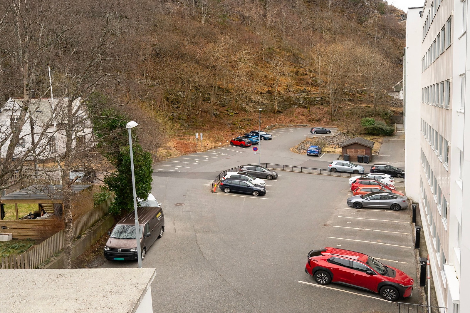 Mulighet for leie av parkeringsplass i regi av borettslaget. Galleribilde
