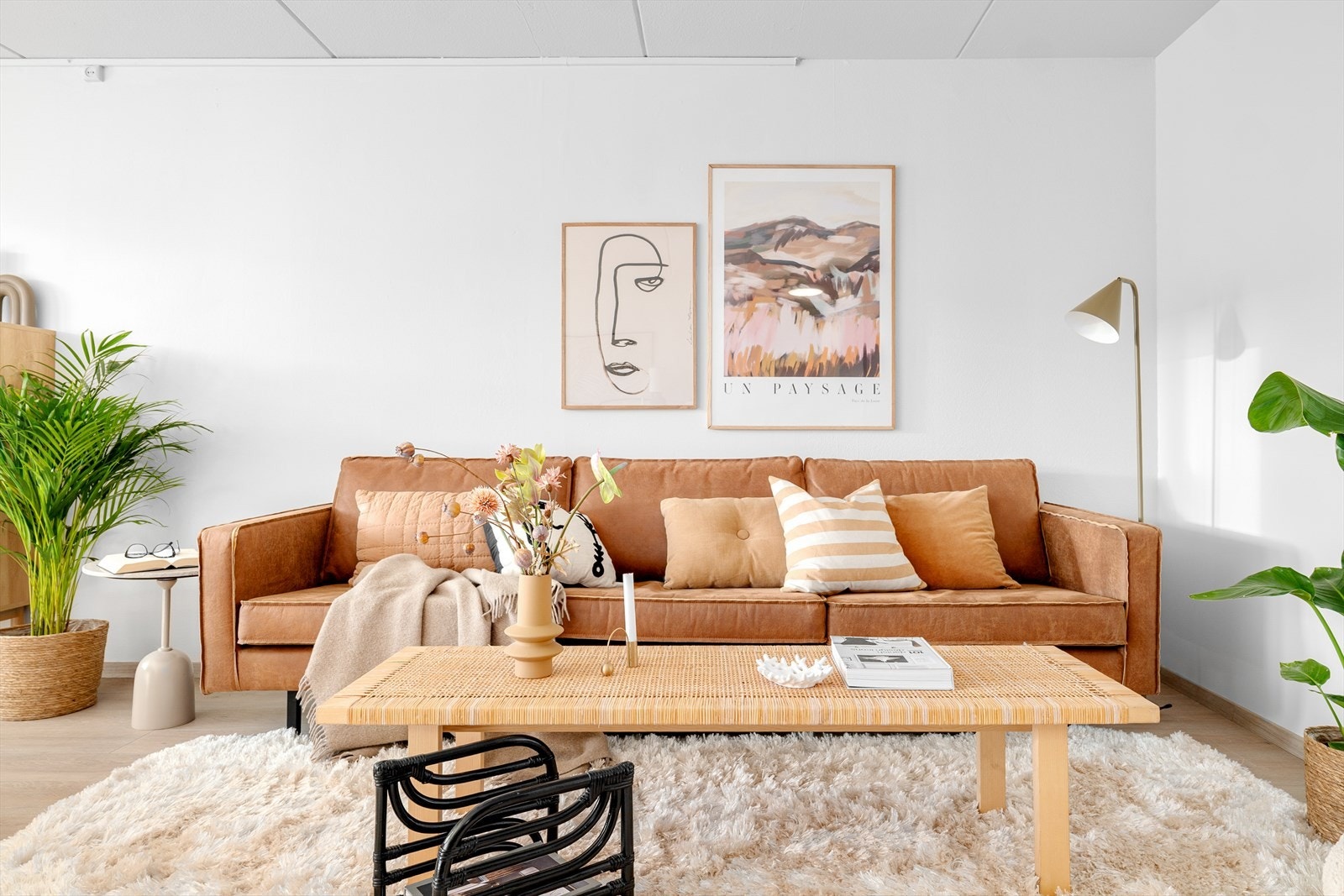 Nyt rolige kvelder på sofaen eller inviter venner på en bedre middag. Galleribilde