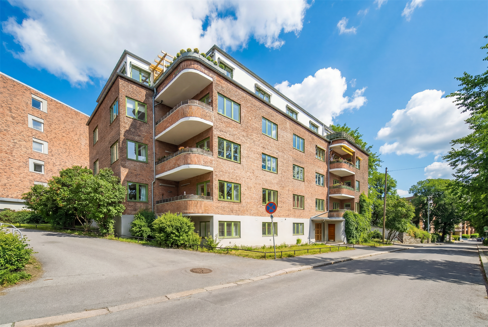 Velkommen til Munkedamsveien 79, presentert av Nordvik v/ Janne Jæger-Amland og Camilla Lindstad. (Foto: Morten Eriksen) Galleribilde